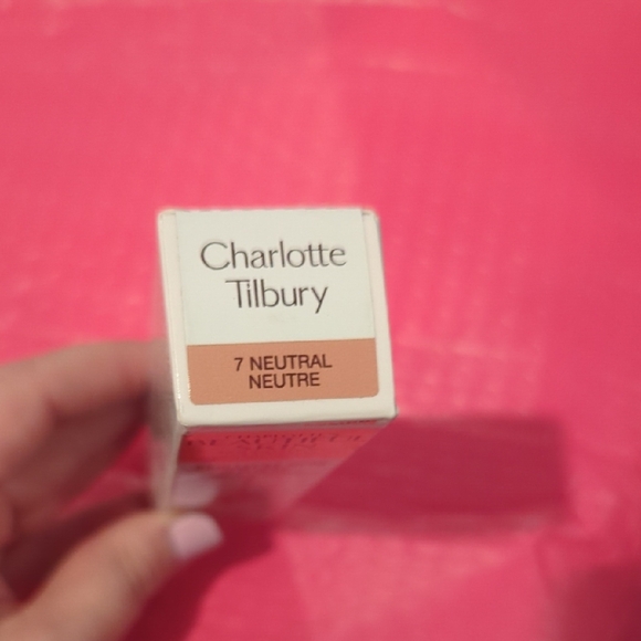 Charlotte's Beautiful Skin Foundation - Picture 7 of 8